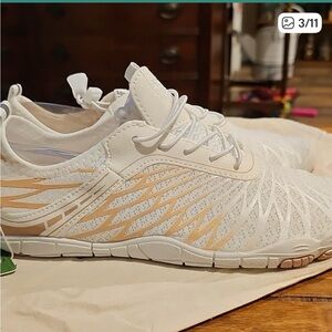 HIKE LORAX FOOTWEAR  Shoes